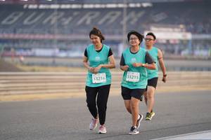 BIB: 53215, 53216
                            <button type="button" onclick="openModal(10521364)" class="btn btn-primary btn-sm float-right btn-popup" data-toggle="modal" data-target=".modal-high-quality">
                        <i class="fas fa-shopping-cart"></i> Add to Cart
                    </button>
                                            <button type="button" onclick="isThisMe(10521364, true)" class="btn btn-success btn-sm float-right btn-popup btn-isme hidden" data-toggle="tooltip" data-placement="bottom" title="นี่คือรูปของคุณใช่ไหม คลิกที่นี่เพื่อเอาเข้าอัลบั้ม">
                        <i class="fas fa-plus"></i> Add to album
                    </button>
                    <button type="button" onclick="isThisMe(10521364, false)" class="btn btn-warning btn-sm float-right btn-popup btn-isnotme hidden">
                        <i class="fas fa-ban"></i> Remove from album
                    </button>