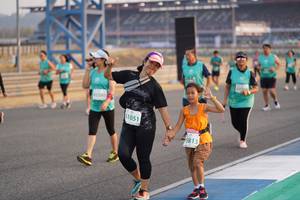 BIB: 380, 1051, 5813
                            <button type="button" onclick="openModal(10515298)" class="btn btn-primary btn-sm float-right btn-popup" data-toggle="modal" data-target=".modal-high-quality">
                        <i class="fas fa-shopping-cart"></i> Add to Cart
                    </button>
                                            <button type="button" onclick="isThisMe(10515298, true)" class="btn btn-success btn-sm float-right btn-popup btn-isme hidden" data-toggle="tooltip" data-placement="bottom" title="นี่คือรูปของคุณใช่ไหม คลิกที่นี่เพื่อเอาเข้าอัลบั้ม">
                        <i class="fas fa-plus"></i> Add to album
                    </button>
                    <button type="button" onclick="isThisMe(10515298, false)" class="btn btn-warning btn-sm float-right btn-popup btn-isnotme hidden">
                        <i class="fas fa-ban"></i> Remove from album
                    </button>