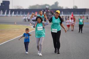 BIB: 53209, 53210
                            <button type="button" onclick="openModal(10521623)" class="btn btn-primary btn-sm float-right btn-popup" data-toggle="modal" data-target=".modal-high-quality">
                        <i class="fas fa-shopping-cart"></i> Add to Cart
                    </button>
                                            <button type="button" onclick="isThisMe(10521623, true)" class="btn btn-success btn-sm float-right btn-popup btn-isme hidden" data-toggle="tooltip" data-placement="bottom" title="นี่คือรูปของคุณใช่ไหม คลิกที่นี่เพื่อเอาเข้าอัลบั้ม">
                        <i class="fas fa-plus"></i> Add to album
                    </button>
                    <button type="button" onclick="isThisMe(10521623, false)" class="btn btn-warning btn-sm float-right btn-popup btn-isnotme hidden">
                        <i class="fas fa-ban"></i> Remove from album
                    </button>