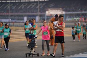 BIB: 80239, 0271
                            <button type="button" onclick="openModal(10519572)" class="btn btn-primary btn-sm float-right btn-popup" data-toggle="modal" data-target=".modal-high-quality">
                        <i class="fas fa-shopping-cart"></i> Add to Cart
                    </button>
                                            <button type="button" onclick="isThisMe(10519572, true)" class="btn btn-success btn-sm float-right btn-popup btn-isme hidden" data-toggle="tooltip" data-placement="bottom" title="นี่คือรูปของคุณใช่ไหม คลิกที่นี่เพื่อเอาเข้าอัลบั้ม">
                        <i class="fas fa-plus"></i> Add to album
                    </button>
                    <button type="button" onclick="isThisMe(10519572, false)" class="btn btn-warning btn-sm float-right btn-popup btn-isnotme hidden">
                        <i class="fas fa-ban"></i> Remove from album
                    </button>