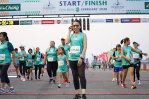 BIB: 2020, 52646, 53034, 196, 12250, 
                            <button type="button" onclick="openModal(10522833)" class="btn btn-primary btn-sm float-right btn-popup" data-toggle="modal" data-target=".modal-high-quality">
                        <i class="fas fa-shopping-cart"></i> Add to Cart
                    </button>
                                            <button type="button" onclick="isThisMe(10522833, true)" class="btn btn-success btn-sm float-right btn-popup btn-isme hidden" data-toggle="tooltip" data-placement="bottom" title="นี่คือรูปของคุณใช่ไหม คลิกที่นี่เพื่อเอาเข้าอัลบั้ม">
                        <i class="fas fa-plus"></i> Add to album
                    </button>
                    <button type="button" onclick="isThisMe(10522833, false)" class="btn btn-warning btn-sm float-right btn-popup btn-isnotme hidden">
                        <i class="fas fa-ban"></i> Remove from album
                    </button>