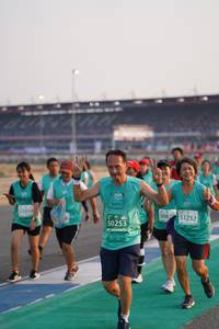 BIB: 1014, 5087, 51232, 50253
                            <button type="button" onclick="openModal(10513969)" class="btn btn-primary btn-sm float-right btn-popup" data-toggle="modal" data-target=".modal-high-quality">
                        <i class="fas fa-shopping-cart"></i> Add to Cart
                    </button>
                                            <button type="button" onclick="isThisMe(10513969, true)" class="btn btn-success btn-sm float-right btn-popup btn-isme hidden" data-toggle="tooltip" data-placement="bottom" title="นี่คือรูปของคุณใช่ไหม คลิกที่นี่เพื่อเอาเข้าอัลบั้ม">
                        <i class="fas fa-plus"></i> Add to album
                    </button>
                    <button type="button" onclick="isThisMe(10513969, false)" class="btn btn-warning btn-sm float-right btn-popup btn-isnotme hidden">
                        <i class="fas fa-ban"></i> Remove from album
                    </button>