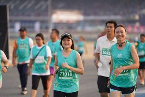 BIB: 5042, 71018
                            <button type="button" onclick="openModal(10515102)" class="btn btn-primary btn-sm float-right btn-popup" data-toggle="modal" data-target=".modal-high-quality">
                        <i class="fas fa-shopping-cart"></i> Add to Cart
                    </button>
                                            <button type="button" onclick="isThisMe(10515102, true)" class="btn btn-success btn-sm float-right btn-popup btn-isme hidden" data-toggle="tooltip" data-placement="bottom" title="นี่คือรูปของคุณใช่ไหม คลิกที่นี่เพื่อเอาเข้าอัลบั้ม">
                        <i class="fas fa-plus"></i> Add to album
                    </button>
                    <button type="button" onclick="isThisMe(10515102, false)" class="btn btn-warning btn-sm float-right btn-popup btn-isnotme hidden">
                        <i class="fas fa-ban"></i> Remove from album
                    </button>