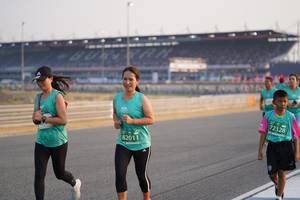 BIB: 72328, 82011
                            <button type="button" onclick="openModal(10511426)" class="btn btn-primary btn-sm float-right btn-popup" data-toggle="modal" data-target=".modal-high-quality">
                        <i class="fas fa-shopping-cart"></i> Add to Cart
                    </button>
                                            <button type="button" onclick="isThisMe(10511426, true)" class="btn btn-success btn-sm float-right btn-popup btn-isme hidden" data-toggle="tooltip" data-placement="bottom" title="นี่คือรูปของคุณใช่ไหม คลิกที่นี่เพื่อเอาเข้าอัลบั้ม">
                        <i class="fas fa-plus"></i> Add to album
                    </button>
                    <button type="button" onclick="isThisMe(10511426, false)" class="btn btn-warning btn-sm float-right btn-popup btn-isnotme hidden">
                        <i class="fas fa-ban"></i> Remove from album
                    </button>