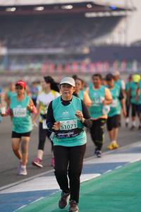 BIB: 52500, 51071
                            <button type="button" onclick="openModal(10517532)" class="btn btn-primary btn-sm float-right btn-popup" data-toggle="modal" data-target=".modal-high-quality">
                        <i class="fas fa-shopping-cart"></i> Add to Cart
                    </button>
                                            <button type="button" onclick="isThisMe(10517532, true)" class="btn btn-success btn-sm float-right btn-popup btn-isme hidden" data-toggle="tooltip" data-placement="bottom" title="นี่คือรูปของคุณใช่ไหม คลิกที่นี่เพื่อเอาเข้าอัลบั้ม">
                        <i class="fas fa-plus"></i> Add to album
                    </button>
                    <button type="button" onclick="isThisMe(10517532, false)" class="btn btn-warning btn-sm float-right btn-popup btn-isnotme hidden">
                        <i class="fas fa-ban"></i> Remove from album
                    </button>