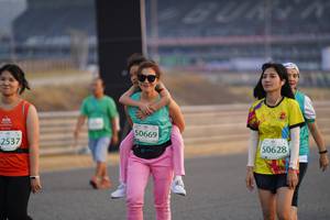 BIB: 50669, 2537, 50628
                            <button type="button" onclick="openModal(10519183)" class="btn btn-primary btn-sm float-right btn-popup" data-toggle="modal" data-target=".modal-high-quality">
                        <i class="fas fa-shopping-cart"></i> Add to Cart
                    </button>
                                            <button type="button" onclick="isThisMe(10519183, true)" class="btn btn-success btn-sm float-right btn-popup btn-isme hidden" data-toggle="tooltip" data-placement="bottom" title="นี่คือรูปของคุณใช่ไหม คลิกที่นี่เพื่อเอาเข้าอัลบั้ม">
                        <i class="fas fa-plus"></i> Add to album
                    </button>
                    <button type="button" onclick="isThisMe(10519183, false)" class="btn btn-warning btn-sm float-right btn-popup btn-isnotme hidden">
                        <i class="fas fa-ban"></i> Remove from album
                    </button>