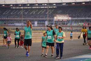 BIB: 51948, 53052, 152, 1534
                            <button type="button" onclick="openModal(10519513)" class="btn btn-primary btn-sm float-right btn-popup" data-toggle="modal" data-target=".modal-high-quality">
                        <i class="fas fa-shopping-cart"></i> Add to Cart
                    </button>
                                            <button type="button" onclick="isThisMe(10519513, true)" class="btn btn-success btn-sm float-right btn-popup btn-isme hidden" data-toggle="tooltip" data-placement="bottom" title="นี่คือรูปของคุณใช่ไหม คลิกที่นี่เพื่อเอาเข้าอัลบั้ม">
                        <i class="fas fa-plus"></i> Add to album
                    </button>
                    <button type="button" onclick="isThisMe(10519513, false)" class="btn btn-warning btn-sm float-right btn-popup btn-isnotme hidden">
                        <i class="fas fa-ban"></i> Remove from album
                    </button>