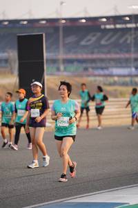 BIB: 52678, 52963
                            <button type="button" onclick="openModal(10515464)" class="btn btn-primary btn-sm float-right btn-popup" data-toggle="modal" data-target=".modal-high-quality">
                        <i class="fas fa-shopping-cart"></i> Add to Cart
                    </button>
                                            <button type="button" onclick="isThisMe(10515464, true)" class="btn btn-success btn-sm float-right btn-popup btn-isme hidden" data-toggle="tooltip" data-placement="bottom" title="นี่คือรูปของคุณใช่ไหม คลิกที่นี่เพื่อเอาเข้าอัลบั้ม">
                        <i class="fas fa-plus"></i> Add to album
                    </button>
                    <button type="button" onclick="isThisMe(10515464, false)" class="btn btn-warning btn-sm float-right btn-popup btn-isnotme hidden">
                        <i class="fas fa-ban"></i> Remove from album
                    </button>