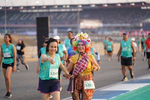 BIB: 5268, 5283
                            <button type="button" onclick="openModal(10514904)" class="btn btn-primary btn-sm float-right btn-popup" data-toggle="modal" data-target=".modal-high-quality">
                        <i class="fas fa-shopping-cart"></i> Add to Cart
                    </button>
                                            <button type="button" onclick="isThisMe(10514904, true)" class="btn btn-success btn-sm float-right btn-popup btn-isme hidden" data-toggle="tooltip" data-placement="bottom" title="นี่คือรูปของคุณใช่ไหม คลิกที่นี่เพื่อเอาเข้าอัลบั้ม">
                        <i class="fas fa-plus"></i> Add to album
                    </button>
                    <button type="button" onclick="isThisMe(10514904, false)" class="btn btn-warning btn-sm float-right btn-popup btn-isnotme hidden">
                        <i class="fas fa-ban"></i> Remove from album
                    </button>