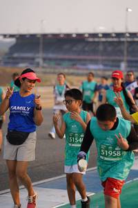 BIB: 5154, 51958
                            <button type="button" onclick="openModal(10514220)" class="btn btn-primary btn-sm float-right btn-popup" data-toggle="modal" data-target=".modal-high-quality">
                        <i class="fas fa-shopping-cart"></i> Add to Cart
                    </button>
                                            <button type="button" onclick="isThisMe(10514220, true)" class="btn btn-success btn-sm float-right btn-popup btn-isme hidden" data-toggle="tooltip" data-placement="bottom" title="นี่คือรูปของคุณใช่ไหม คลิกที่นี่เพื่อเอาเข้าอัลบั้ม">
                        <i class="fas fa-plus"></i> Add to album
                    </button>
                    <button type="button" onclick="isThisMe(10514220, false)" class="btn btn-warning btn-sm float-right btn-popup btn-isnotme hidden">
                        <i class="fas fa-ban"></i> Remove from album
                    </button>