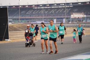 BIB: 193, 1106
                            <button type="button" onclick="openModal(10519762)" class="btn btn-primary btn-sm float-right btn-popup" data-toggle="modal" data-target=".modal-high-quality">
                        <i class="fas fa-shopping-cart"></i> Add to Cart
                    </button>
                                            <button type="button" onclick="isThisMe(10519762, true)" class="btn btn-success btn-sm float-right btn-popup btn-isme hidden" data-toggle="tooltip" data-placement="bottom" title="นี่คือรูปของคุณใช่ไหม คลิกที่นี่เพื่อเอาเข้าอัลบั้ม">
                        <i class="fas fa-plus"></i> Add to album
                    </button>
                    <button type="button" onclick="isThisMe(10519762, false)" class="btn btn-warning btn-sm float-right btn-popup btn-isnotme hidden">
                        <i class="fas fa-ban"></i> Remove from album
                    </button>