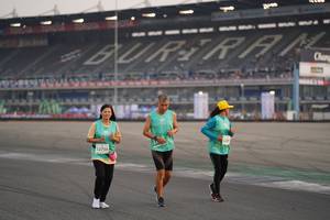 BIB: 52756
                            <button type="button" onclick="openModal(10522039)" class="btn btn-primary btn-sm float-right btn-popup" data-toggle="modal" data-target=".modal-high-quality">
                        <i class="fas fa-shopping-cart"></i> Add to Cart
                    </button>
                                            <button type="button" onclick="isThisMe(10522039, true)" class="btn btn-success btn-sm float-right btn-popup btn-isme hidden" data-toggle="tooltip" data-placement="bottom" title="นี่คือรูปของคุณใช่ไหม คลิกที่นี่เพื่อเอาเข้าอัลบั้ม">
                        <i class="fas fa-plus"></i> Add to album
                    </button>
                    <button type="button" onclick="isThisMe(10522039, false)" class="btn btn-warning btn-sm float-right btn-popup btn-isnotme hidden">
                        <i class="fas fa-ban"></i> Remove from album
                    </button>