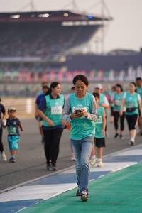 BIB: 
                            <button type="button" onclick="openModal(10518647)" class="btn btn-primary btn-sm float-right btn-popup" data-toggle="modal" data-target=".modal-high-quality">
                        <i class="fas fa-shopping-cart"></i> Add to Cart
                    </button>
                                            <button type="button" onclick="isThisMe(10518647, true)" class="btn btn-success btn-sm float-right btn-popup btn-isme hidden" data-toggle="tooltip" data-placement="bottom" title="นี่คือรูปของคุณใช่ไหม คลิกที่นี่เพื่อเอาเข้าอัลบั้ม">
                        <i class="fas fa-plus"></i> Add to album
                    </button>
                    <button type="button" onclick="isThisMe(10518647, false)" class="btn btn-warning btn-sm float-right btn-popup btn-isnotme hidden">
                        <i class="fas fa-ban"></i> Remove from album
                    </button>