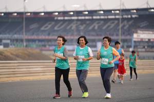 BIB: 279, 2636
                            <button type="button" onclick="openModal(10520468)" class="btn btn-primary btn-sm float-right btn-popup" data-toggle="modal" data-target=".modal-high-quality">
                        <i class="fas fa-shopping-cart"></i> Add to Cart
                    </button>
                                            <button type="button" onclick="isThisMe(10520468, true)" class="btn btn-success btn-sm float-right btn-popup btn-isme hidden" data-toggle="tooltip" data-placement="bottom" title="นี่คือรูปของคุณใช่ไหม คลิกที่นี่เพื่อเอาเข้าอัลบั้ม">
                        <i class="fas fa-plus"></i> Add to album
                    </button>
                    <button type="button" onclick="isThisMe(10520468, false)" class="btn btn-warning btn-sm float-right btn-popup btn-isnotme hidden">
                        <i class="fas fa-ban"></i> Remove from album
                    </button>