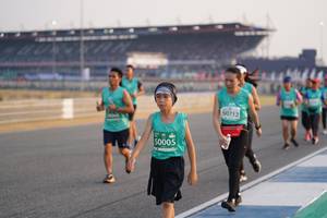 BIB: 50712, 50005
                            <button type="button" onclick="openModal(10511559)" class="btn btn-primary btn-sm float-right btn-popup" data-toggle="modal" data-target=".modal-high-quality">
                        <i class="fas fa-shopping-cart"></i> Add to Cart
                    </button>
                                            <button type="button" onclick="isThisMe(10511559, true)" class="btn btn-success btn-sm float-right btn-popup btn-isme hidden" data-toggle="tooltip" data-placement="bottom" title="นี่คือรูปของคุณใช่ไหม คลิกที่นี่เพื่อเอาเข้าอัลบั้ม">
                        <i class="fas fa-plus"></i> Add to album
                    </button>
                    <button type="button" onclick="isThisMe(10511559, false)" class="btn btn-warning btn-sm float-right btn-popup btn-isnotme hidden">
                        <i class="fas fa-ban"></i> Remove from album
                    </button>