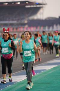 BIB: 52920, 50867
                            <button type="button" onclick="openModal(10518165)" class="btn btn-primary btn-sm float-right btn-popup" data-toggle="modal" data-target=".modal-high-quality">
                        <i class="fas fa-shopping-cart"></i> Add to Cart
                    </button>
                                            <button type="button" onclick="isThisMe(10518165, true)" class="btn btn-success btn-sm float-right btn-popup btn-isme hidden" data-toggle="tooltip" data-placement="bottom" title="นี่คือรูปของคุณใช่ไหม คลิกที่นี่เพื่อเอาเข้าอัลบั้ม">
                        <i class="fas fa-plus"></i> Add to album
                    </button>
                    <button type="button" onclick="isThisMe(10518165, false)" class="btn btn-warning btn-sm float-right btn-popup btn-isnotme hidden">
                        <i class="fas fa-ban"></i> Remove from album
                    </button>