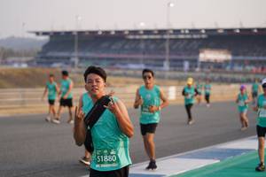 BIB: 51880
                            <button type="button" onclick="openModal(10513683)" class="btn btn-primary btn-sm float-right btn-popup" data-toggle="modal" data-target=".modal-high-quality">
                        <i class="fas fa-shopping-cart"></i> Add to Cart
                    </button>
                                            <button type="button" onclick="isThisMe(10513683, true)" class="btn btn-success btn-sm float-right btn-popup btn-isme hidden" data-toggle="tooltip" data-placement="bottom" title="นี่คือรูปของคุณใช่ไหม คลิกที่นี่เพื่อเอาเข้าอัลบั้ม">
                        <i class="fas fa-plus"></i> Add to album
                    </button>
                    <button type="button" onclick="isThisMe(10513683, false)" class="btn btn-warning btn-sm float-right btn-popup btn-isnotme hidden">
                        <i class="fas fa-ban"></i> Remove from album
                    </button>