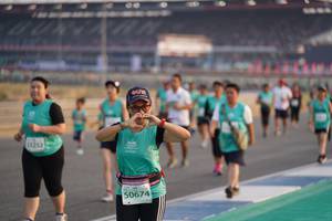 BIB: 1252, 50674
                            <button type="button" onclick="openModal(10513722)" class="btn btn-primary btn-sm float-right btn-popup" data-toggle="modal" data-target=".modal-high-quality">
                        <i class="fas fa-shopping-cart"></i> Add to Cart
                    </button>
                                            <button type="button" onclick="isThisMe(10513722, true)" class="btn btn-success btn-sm float-right btn-popup btn-isme hidden" data-toggle="tooltip" data-placement="bottom" title="นี่คือรูปของคุณใช่ไหม คลิกที่นี่เพื่อเอาเข้าอัลบั้ม">
                        <i class="fas fa-plus"></i> Add to album
                    </button>
                    <button type="button" onclick="isThisMe(10513722, false)" class="btn btn-warning btn-sm float-right btn-popup btn-isnotme hidden">
                        <i class="fas fa-ban"></i> Remove from album
                    </button>