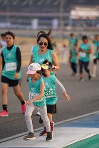 BIB: 2739, 1524
                            <button type="button" onclick="openModal(10518462)" class="btn btn-primary btn-sm float-right btn-popup" data-toggle="modal" data-target=".modal-high-quality">
                        <i class="fas fa-shopping-cart"></i> Add to Cart
                    </button>
                                            <button type="button" onclick="isThisMe(10518462, true)" class="btn btn-success btn-sm float-right btn-popup btn-isme hidden" data-toggle="tooltip" data-placement="bottom" title="นี่คือรูปของคุณใช่ไหม คลิกที่นี่เพื่อเอาเข้าอัลบั้ม">
                        <i class="fas fa-plus"></i> Add to album
                    </button>
                    <button type="button" onclick="isThisMe(10518462, false)" class="btn btn-warning btn-sm float-right btn-popup btn-isnotme hidden">
                        <i class="fas fa-ban"></i> Remove from album
                    </button>