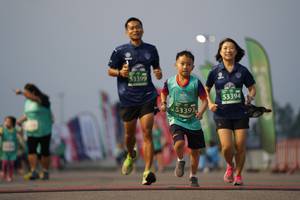 BIB: 53399, 53394, 53393
                            <button type="button" onclick="openModal(10524361)" class="btn btn-primary btn-sm float-right btn-popup" data-toggle="modal" data-target=".modal-high-quality">
                        <i class="fas fa-shopping-cart"></i> Add to Cart
                    </button>
                                            <button type="button" onclick="isThisMe(10524361, true)" class="btn btn-success btn-sm float-right btn-popup btn-isme hidden" data-toggle="tooltip" data-placement="bottom" title="นี่คือรูปของคุณใช่ไหม คลิกที่นี่เพื่อเอาเข้าอัลบั้ม">
                        <i class="fas fa-plus"></i> Add to album
                    </button>
                    <button type="button" onclick="isThisMe(10524361, false)" class="btn btn-warning btn-sm float-right btn-popup btn-isnotme hidden">
                        <i class="fas fa-ban"></i> Remove from album
                    </button>