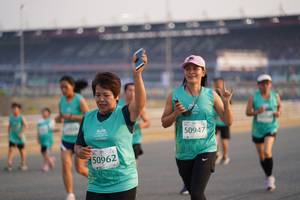 BIB: 50947, 50962
                            <button type="button" onclick="openModal(10511800)" class="btn btn-primary btn-sm float-right btn-popup" data-toggle="modal" data-target=".modal-high-quality">
                        <i class="fas fa-shopping-cart"></i> Add to Cart
                    </button>
                                            <button type="button" onclick="isThisMe(10511800, true)" class="btn btn-success btn-sm float-right btn-popup btn-isme hidden" data-toggle="tooltip" data-placement="bottom" title="นี่คือรูปของคุณใช่ไหม คลิกที่นี่เพื่อเอาเข้าอัลบั้ม">
                        <i class="fas fa-plus"></i> Add to album
                    </button>
                    <button type="button" onclick="isThisMe(10511800, false)" class="btn btn-warning btn-sm float-right btn-popup btn-isnotme hidden">
                        <i class="fas fa-ban"></i> Remove from album
                    </button>