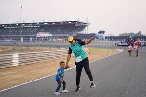 BIB: 3210
                            <button type="button" onclick="openModal(10521722)" class="btn btn-primary btn-sm float-right btn-popup" data-toggle="modal" data-target=".modal-high-quality">
                        <i class="fas fa-shopping-cart"></i> Add to Cart
                    </button>
                                            <button type="button" onclick="isThisMe(10521722, true)" class="btn btn-success btn-sm float-right btn-popup btn-isme hidden" data-toggle="tooltip" data-placement="bottom" title="นี่คือรูปของคุณใช่ไหม คลิกที่นี่เพื่อเอาเข้าอัลบั้ม">
                        <i class="fas fa-plus"></i> Add to album
                    </button>
                    <button type="button" onclick="isThisMe(10521722, false)" class="btn btn-warning btn-sm float-right btn-popup btn-isnotme hidden">
                        <i class="fas fa-ban"></i> Remove from album
                    </button>