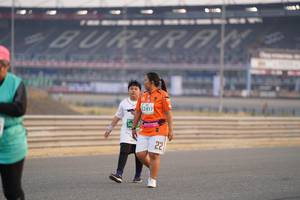 BIB: 2417
                            <button type="button" onclick="openModal(10520206)" class="btn btn-primary btn-sm float-right btn-popup" data-toggle="modal" data-target=".modal-high-quality">
                        <i class="fas fa-shopping-cart"></i> Add to Cart
                    </button>
                                            <button type="button" onclick="isThisMe(10520206, true)" class="btn btn-success btn-sm float-right btn-popup btn-isme hidden" data-toggle="tooltip" data-placement="bottom" title="นี่คือรูปของคุณใช่ไหม คลิกที่นี่เพื่อเอาเข้าอัลบั้ม">
                        <i class="fas fa-plus"></i> Add to album
                    </button>
                    <button type="button" onclick="isThisMe(10520206, false)" class="btn btn-warning btn-sm float-right btn-popup btn-isnotme hidden">
                        <i class="fas fa-ban"></i> Remove from album
                    </button>