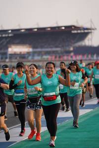 BIB: 59041, 52838
                            <button type="button" onclick="openModal(10514853)" class="btn btn-primary btn-sm float-right btn-popup" data-toggle="modal" data-target=".modal-high-quality">
                        <i class="fas fa-shopping-cart"></i> Add to Cart
                    </button>
                                            <button type="button" onclick="isThisMe(10514853, true)" class="btn btn-success btn-sm float-right btn-popup btn-isme hidden" data-toggle="tooltip" data-placement="bottom" title="นี่คือรูปของคุณใช่ไหม คลิกที่นี่เพื่อเอาเข้าอัลบั้ม">
                        <i class="fas fa-plus"></i> Add to album
                    </button>
                    <button type="button" onclick="isThisMe(10514853, false)" class="btn btn-warning btn-sm float-right btn-popup btn-isnotme hidden">
                        <i class="fas fa-ban"></i> Remove from album
                    </button>