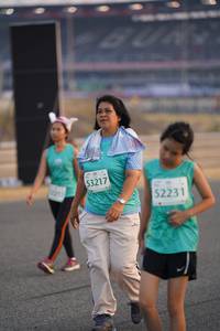 BIB: 53217, 52231
                            <button type="button" onclick="openModal(10518946)" class="btn btn-primary btn-sm float-right btn-popup" data-toggle="modal" data-target=".modal-high-quality">
                        <i class="fas fa-shopping-cart"></i> Add to Cart
                    </button>
                                            <button type="button" onclick="isThisMe(10518946, true)" class="btn btn-success btn-sm float-right btn-popup btn-isme hidden" data-toggle="tooltip" data-placement="bottom" title="นี่คือรูปของคุณใช่ไหม คลิกที่นี่เพื่อเอาเข้าอัลบั้ม">
                        <i class="fas fa-plus"></i> Add to album
                    </button>
                    <button type="button" onclick="isThisMe(10518946, false)" class="btn btn-warning btn-sm float-right btn-popup btn-isnotme hidden">
                        <i class="fas fa-ban"></i> Remove from album
                    </button>