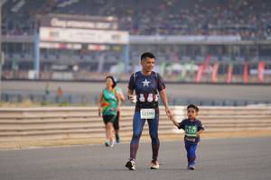 BIB: 52399, 1557
                            <button type="button" onclick="openModal(10520251)" class="btn btn-primary btn-sm float-right btn-popup" data-toggle="modal" data-target=".modal-high-quality">
                        <i class="fas fa-shopping-cart"></i> Add to Cart
                    </button>
                                            <button type="button" onclick="isThisMe(10520251, true)" class="btn btn-success btn-sm float-right btn-popup btn-isme hidden" data-toggle="tooltip" data-placement="bottom" title="นี่คือรูปของคุณใช่ไหม คลิกที่นี่เพื่อเอาเข้าอัลบั้ม">
                        <i class="fas fa-plus"></i> Add to album
                    </button>
                    <button type="button" onclick="isThisMe(10520251, false)" class="btn btn-warning btn-sm float-right btn-popup btn-isnotme hidden">
                        <i class="fas fa-ban"></i> Remove from album
                    </button>