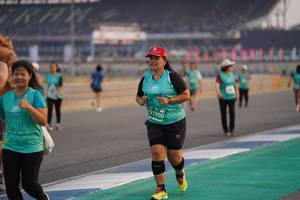 BIB: 51900
                            <button type="button" onclick="openModal(10519603)" class="btn btn-primary btn-sm float-right btn-popup" data-toggle="modal" data-target=".modal-high-quality">
                        <i class="fas fa-shopping-cart"></i> Add to Cart
                    </button>
                                            <button type="button" onclick="isThisMe(10519603, true)" class="btn btn-success btn-sm float-right btn-popup btn-isme hidden" data-toggle="tooltip" data-placement="bottom" title="นี่คือรูปของคุณใช่ไหม คลิกที่นี่เพื่อเอาเข้าอัลบั้ม">
                        <i class="fas fa-plus"></i> Add to album
                    </button>
                    <button type="button" onclick="isThisMe(10519603, false)" class="btn btn-warning btn-sm float-right btn-popup btn-isnotme hidden">
                        <i class="fas fa-ban"></i> Remove from album
                    </button>