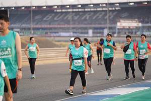 BIB: 50481, 019, 5265, 53253
                            <button type="button" onclick="openModal(10519690)" class="btn btn-primary btn-sm float-right btn-popup" data-toggle="modal" data-target=".modal-high-quality">
                        <i class="fas fa-shopping-cart"></i> Add to Cart
                    </button>
                                            <button type="button" onclick="isThisMe(10519690, true)" class="btn btn-success btn-sm float-right btn-popup btn-isme hidden" data-toggle="tooltip" data-placement="bottom" title="นี่คือรูปของคุณใช่ไหม คลิกที่นี่เพื่อเอาเข้าอัลบั้ม">
                        <i class="fas fa-plus"></i> Add to album
                    </button>
                    <button type="button" onclick="isThisMe(10519690, false)" class="btn btn-warning btn-sm float-right btn-popup btn-isnotme hidden">
                        <i class="fas fa-ban"></i> Remove from album
                    </button>