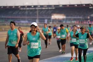 BIB: 52976, 50410, 52930
                            <button type="button" onclick="openModal(10513844)" class="btn btn-primary btn-sm float-right btn-popup" data-toggle="modal" data-target=".modal-high-quality">
                        <i class="fas fa-shopping-cart"></i> Add to Cart
                    </button>
                                            <button type="button" onclick="isThisMe(10513844, true)" class="btn btn-success btn-sm float-right btn-popup btn-isme hidden" data-toggle="tooltip" data-placement="bottom" title="นี่คือรูปของคุณใช่ไหม คลิกที่นี่เพื่อเอาเข้าอัลบั้ม">
                        <i class="fas fa-plus"></i> Add to album
                    </button>
                    <button type="button" onclick="isThisMe(10513844, false)" class="btn btn-warning btn-sm float-right btn-popup btn-isnotme hidden">
                        <i class="fas fa-ban"></i> Remove from album
                    </button>