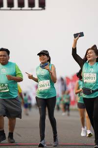 BIB: 50931, 0491, 50614
                            <button type="button" onclick="openModal(10523398)" class="btn btn-primary btn-sm float-right btn-popup" data-toggle="modal" data-target=".modal-high-quality">
                        <i class="fas fa-shopping-cart"></i> Add to Cart
                    </button>
                                            <button type="button" onclick="isThisMe(10523398, true)" class="btn btn-success btn-sm float-right btn-popup btn-isme hidden" data-toggle="tooltip" data-placement="bottom" title="นี่คือรูปของคุณใช่ไหม คลิกที่นี่เพื่อเอาเข้าอัลบั้ม">
                        <i class="fas fa-plus"></i> Add to album
                    </button>
                    <button type="button" onclick="isThisMe(10523398, false)" class="btn btn-warning btn-sm float-right btn-popup btn-isnotme hidden">
                        <i class="fas fa-ban"></i> Remove from album
                    </button>