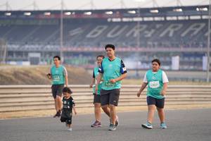 BIB: 52032, 53021, 
                            <button type="button" onclick="openModal(10520844)" class="btn btn-primary btn-sm float-right btn-popup" data-toggle="modal" data-target=".modal-high-quality">
                        <i class="fas fa-shopping-cart"></i> Add to Cart
                    </button>
                                            <button type="button" onclick="isThisMe(10520844, true)" class="btn btn-success btn-sm float-right btn-popup btn-isme hidden" data-toggle="tooltip" data-placement="bottom" title="นี่คือรูปของคุณใช่ไหม คลิกที่นี่เพื่อเอาเข้าอัลบั้ม">
                        <i class="fas fa-plus"></i> Add to album
                    </button>
                    <button type="button" onclick="isThisMe(10520844, false)" class="btn btn-warning btn-sm float-right btn-popup btn-isnotme hidden">
                        <i class="fas fa-ban"></i> Remove from album
                    </button>