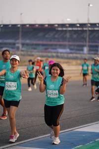 BIB: 504, 52614, 52528
                            <button type="button" onclick="openModal(10514396)" class="btn btn-primary btn-sm float-right btn-popup" data-toggle="modal" data-target=".modal-high-quality">
                        <i class="fas fa-shopping-cart"></i> Add to Cart
                    </button>
                                            <button type="button" onclick="isThisMe(10514396, true)" class="btn btn-success btn-sm float-right btn-popup btn-isme hidden" data-toggle="tooltip" data-placement="bottom" title="นี่คือรูปของคุณใช่ไหม คลิกที่นี่เพื่อเอาเข้าอัลบั้ม">
                        <i class="fas fa-plus"></i> Add to album
                    </button>
                    <button type="button" onclick="isThisMe(10514396, false)" class="btn btn-warning btn-sm float-right btn-popup btn-isnotme hidden">
                        <i class="fas fa-ban"></i> Remove from album
                    </button>