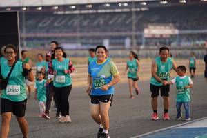 BIB: 299, 52837, 1587, 0019
                            <button type="button" onclick="openModal(10519261)" class="btn btn-primary btn-sm float-right btn-popup" data-toggle="modal" data-target=".modal-high-quality">
                        <i class="fas fa-shopping-cart"></i> Add to Cart
                    </button>
                                            <button type="button" onclick="isThisMe(10519261, true)" class="btn btn-success btn-sm float-right btn-popup btn-isme hidden" data-toggle="tooltip" data-placement="bottom" title="นี่คือรูปของคุณใช่ไหม คลิกที่นี่เพื่อเอาเข้าอัลบั้ม">
                        <i class="fas fa-plus"></i> Add to album
                    </button>
                    <button type="button" onclick="isThisMe(10519261, false)" class="btn btn-warning btn-sm float-right btn-popup btn-isnotme hidden">
                        <i class="fas fa-ban"></i> Remove from album
                    </button>