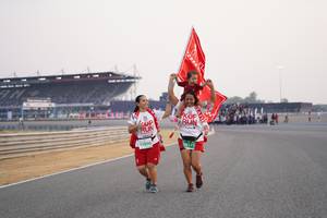 BIB: 1098, 0175, 
                            <button type="button" onclick="openModal(10521876)" class="btn btn-primary btn-sm float-right btn-popup" data-toggle="modal" data-target=".modal-high-quality">
                        <i class="fas fa-shopping-cart"></i> Add to Cart
                    </button>
                                            <button type="button" onclick="isThisMe(10521876, true)" class="btn btn-success btn-sm float-right btn-popup btn-isme hidden" data-toggle="tooltip" data-placement="bottom" title="นี่คือรูปของคุณใช่ไหม คลิกที่นี่เพื่อเอาเข้าอัลบั้ม">
                        <i class="fas fa-plus"></i> Add to album
                    </button>
                    <button type="button" onclick="isThisMe(10521876, false)" class="btn btn-warning btn-sm float-right btn-popup btn-isnotme hidden">
                        <i class="fas fa-ban"></i> Remove from album
                    </button>