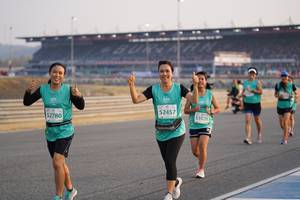 BIB: 52457, 52780, 51028, 
                            <button type="button" onclick="openModal(10512057)" class="btn btn-primary btn-sm float-right btn-popup" data-toggle="modal" data-target=".modal-high-quality">
                        <i class="fas fa-shopping-cart"></i> Add to Cart
                    </button>
                                            <button type="button" onclick="isThisMe(10512057, true)" class="btn btn-success btn-sm float-right btn-popup btn-isme hidden" data-toggle="tooltip" data-placement="bottom" title="นี่คือรูปของคุณใช่ไหม คลิกที่นี่เพื่อเอาเข้าอัลบั้ม">
                        <i class="fas fa-plus"></i> Add to album
                    </button>
                    <button type="button" onclick="isThisMe(10512057, false)" class="btn btn-warning btn-sm float-right btn-popup btn-isnotme hidden">
                        <i class="fas fa-ban"></i> Remove from album
                    </button>