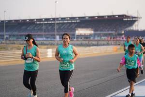 BIB: 72328, 0708, 82011
                            <button type="button" onclick="openModal(10511413)" class="btn btn-primary btn-sm float-right btn-popup" data-toggle="modal" data-target=".modal-high-quality">
                        <i class="fas fa-shopping-cart"></i> Add to Cart
                    </button>
                                            <button type="button" onclick="isThisMe(10511413, true)" class="btn btn-success btn-sm float-right btn-popup btn-isme hidden" data-toggle="tooltip" data-placement="bottom" title="นี่คือรูปของคุณใช่ไหม คลิกที่นี่เพื่อเอาเข้าอัลบั้ม">
                        <i class="fas fa-plus"></i> Add to album
                    </button>
                    <button type="button" onclick="isThisMe(10511413, false)" class="btn btn-warning btn-sm float-right btn-popup btn-isnotme hidden">
                        <i class="fas fa-ban"></i> Remove from album
                    </button>