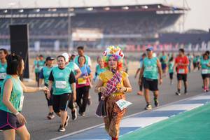 BIB: 53270, 528
                            <button type="button" onclick="openModal(10514898)" class="btn btn-primary btn-sm float-right btn-popup" data-toggle="modal" data-target=".modal-high-quality">
                        <i class="fas fa-shopping-cart"></i> Add to Cart
                    </button>
                                            <button type="button" onclick="isThisMe(10514898, true)" class="btn btn-success btn-sm float-right btn-popup btn-isme hidden" data-toggle="tooltip" data-placement="bottom" title="นี่คือรูปของคุณใช่ไหม คลิกที่นี่เพื่อเอาเข้าอัลบั้ม">
                        <i class="fas fa-plus"></i> Add to album
                    </button>
                    <button type="button" onclick="isThisMe(10514898, false)" class="btn btn-warning btn-sm float-right btn-popup btn-isnotme hidden">
                        <i class="fas fa-ban"></i> Remove from album
                    </button>