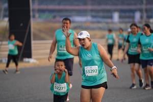 BIB: 53292, 2271
                            <button type="button" onclick="openModal(10519025)" class="btn btn-primary btn-sm float-right btn-popup" data-toggle="modal" data-target=".modal-high-quality">
                        <i class="fas fa-shopping-cart"></i> Add to Cart
                    </button>
                                            <button type="button" onclick="isThisMe(10519025, true)" class="btn btn-success btn-sm float-right btn-popup btn-isme hidden" data-toggle="tooltip" data-placement="bottom" title="นี่คือรูปของคุณใช่ไหม คลิกที่นี่เพื่อเอาเข้าอัลบั้ม">
                        <i class="fas fa-plus"></i> Add to album
                    </button>
                    <button type="button" onclick="isThisMe(10519025, false)" class="btn btn-warning btn-sm float-right btn-popup btn-isnotme hidden">
                        <i class="fas fa-ban"></i> Remove from album
                    </button>