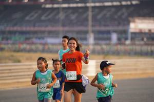 BIB: 2403, 923, 505, 5223
                            <button type="button" onclick="openModal(10511671)" class="btn btn-primary btn-sm float-right btn-popup" data-toggle="modal" data-target=".modal-high-quality">
                        <i class="fas fa-shopping-cart"></i> Add to Cart
                    </button>
                                            <button type="button" onclick="isThisMe(10511671, true)" class="btn btn-success btn-sm float-right btn-popup btn-isme hidden" data-toggle="tooltip" data-placement="bottom" title="นี่คือรูปของคุณใช่ไหม คลิกที่นี่เพื่อเอาเข้าอัลบั้ม">
                        <i class="fas fa-plus"></i> Add to album
                    </button>
                    <button type="button" onclick="isThisMe(10511671, false)" class="btn btn-warning btn-sm float-right btn-popup btn-isnotme hidden">
                        <i class="fas fa-ban"></i> Remove from album
                    </button>