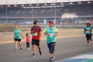 BIB: 52084, 336
                            <button type="button" onclick="openModal(10519862)" class="btn btn-primary btn-sm float-right btn-popup" data-toggle="modal" data-target=".modal-high-quality">
                        <i class="fas fa-shopping-cart"></i> Add to Cart
                    </button>
                                            <button type="button" onclick="isThisMe(10519862, true)" class="btn btn-success btn-sm float-right btn-popup btn-isme hidden" data-toggle="tooltip" data-placement="bottom" title="นี่คือรูปของคุณใช่ไหม คลิกที่นี่เพื่อเอาเข้าอัลบั้ม">
                        <i class="fas fa-plus"></i> Add to album
                    </button>
                    <button type="button" onclick="isThisMe(10519862, false)" class="btn btn-warning btn-sm float-right btn-popup btn-isnotme hidden">
                        <i class="fas fa-ban"></i> Remove from album
                    </button>