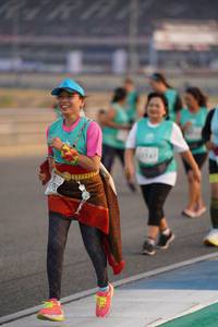 BIB: 598
                            <button type="button" onclick="openModal(10518502)" class="btn btn-primary btn-sm float-right btn-popup" data-toggle="modal" data-target=".modal-high-quality">
                        <i class="fas fa-shopping-cart"></i> Add to Cart
                    </button>
                                            <button type="button" onclick="isThisMe(10518502, true)" class="btn btn-success btn-sm float-right btn-popup btn-isme hidden" data-toggle="tooltip" data-placement="bottom" title="นี่คือรูปของคุณใช่ไหม คลิกที่นี่เพื่อเอาเข้าอัลบั้ม">
                        <i class="fas fa-plus"></i> Add to album
                    </button>
                    <button type="button" onclick="isThisMe(10518502, false)" class="btn btn-warning btn-sm float-right btn-popup btn-isnotme hidden">
                        <i class="fas fa-ban"></i> Remove from album
                    </button>