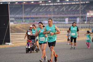 BIB: 5019, 1106
                            <button type="button" onclick="openModal(10519772)" class="btn btn-primary btn-sm float-right btn-popup" data-toggle="modal" data-target=".modal-high-quality">
                        <i class="fas fa-shopping-cart"></i> Add to Cart
                    </button>
                                            <button type="button" onclick="isThisMe(10519772, true)" class="btn btn-success btn-sm float-right btn-popup btn-isme hidden" data-toggle="tooltip" data-placement="bottom" title="นี่คือรูปของคุณใช่ไหม คลิกที่นี่เพื่อเอาเข้าอัลบั้ม">
                        <i class="fas fa-plus"></i> Add to album
                    </button>
                    <button type="button" onclick="isThisMe(10519772, false)" class="btn btn-warning btn-sm float-right btn-popup btn-isnotme hidden">
                        <i class="fas fa-ban"></i> Remove from album
                    </button>