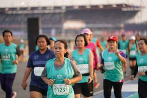 BIB: 5332, 6249, 51231
                            <button type="button" onclick="openModal(10515168)" class="btn btn-primary btn-sm float-right btn-popup" data-toggle="modal" data-target=".modal-high-quality">
                        <i class="fas fa-shopping-cart"></i> Add to Cart
                    </button>
                                            <button type="button" onclick="isThisMe(10515168, true)" class="btn btn-success btn-sm float-right btn-popup btn-isme hidden" data-toggle="tooltip" data-placement="bottom" title="นี่คือรูปของคุณใช่ไหม คลิกที่นี่เพื่อเอาเข้าอัลบั้ม">
                        <i class="fas fa-plus"></i> Add to album
                    </button>
                    <button type="button" onclick="isThisMe(10515168, false)" class="btn btn-warning btn-sm float-right btn-popup btn-isnotme hidden">
                        <i class="fas fa-ban"></i> Remove from album
                    </button>