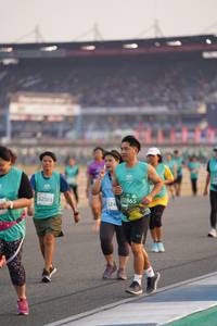 BIB: 1865, 524, 52503
                            <button type="button" onclick="openModal(10515583)" class="btn btn-primary btn-sm float-right btn-popup" data-toggle="modal" data-target=".modal-high-quality">
                        <i class="fas fa-shopping-cart"></i> Add to Cart
                    </button>
                                            <button type="button" onclick="isThisMe(10515583, true)" class="btn btn-success btn-sm float-right btn-popup btn-isme hidden" data-toggle="tooltip" data-placement="bottom" title="นี่คือรูปของคุณใช่ไหม คลิกที่นี่เพื่อเอาเข้าอัลบั้ม">
                        <i class="fas fa-plus"></i> Add to album
                    </button>
                    <button type="button" onclick="isThisMe(10515583, false)" class="btn btn-warning btn-sm float-right btn-popup btn-isnotme hidden">
                        <i class="fas fa-ban"></i> Remove from album
                    </button>