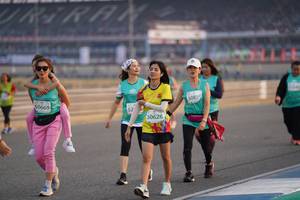 BIB: 50859, 50669, 50628
                            <button type="button" onclick="openModal(10519163)" class="btn btn-primary btn-sm float-right btn-popup" data-toggle="modal" data-target=".modal-high-quality">
                        <i class="fas fa-shopping-cart"></i> Add to Cart
                    </button>
                                            <button type="button" onclick="isThisMe(10519163, true)" class="btn btn-success btn-sm float-right btn-popup btn-isme hidden" data-toggle="tooltip" data-placement="bottom" title="นี่คือรูปของคุณใช่ไหม คลิกที่นี่เพื่อเอาเข้าอัลบั้ม">
                        <i class="fas fa-plus"></i> Add to album
                    </button>
                    <button type="button" onclick="isThisMe(10519163, false)" class="btn btn-warning btn-sm float-right btn-popup btn-isnotme hidden">
                        <i class="fas fa-ban"></i> Remove from album
                    </button>