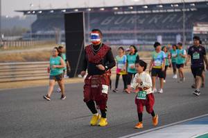 BIB: 1739
                            <button type="button" onclick="openModal(10519090)" class="btn btn-primary btn-sm float-right btn-popup" data-toggle="modal" data-target=".modal-high-quality">
                        <i class="fas fa-shopping-cart"></i> Add to Cart
                    </button>
                                            <button type="button" onclick="isThisMe(10519090, true)" class="btn btn-success btn-sm float-right btn-popup btn-isme hidden" data-toggle="tooltip" data-placement="bottom" title="นี่คือรูปของคุณใช่ไหม คลิกที่นี่เพื่อเอาเข้าอัลบั้ม">
                        <i class="fas fa-plus"></i> Add to album
                    </button>
                    <button type="button" onclick="isThisMe(10519090, false)" class="btn btn-warning btn-sm float-right btn-popup btn-isnotme hidden">
                        <i class="fas fa-ban"></i> Remove from album
                    </button>